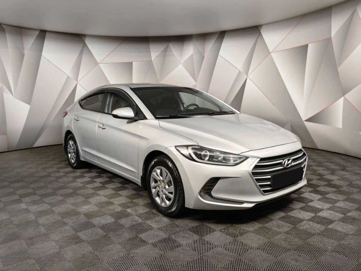 Hyundai Elantra, 2018 - Фото №1