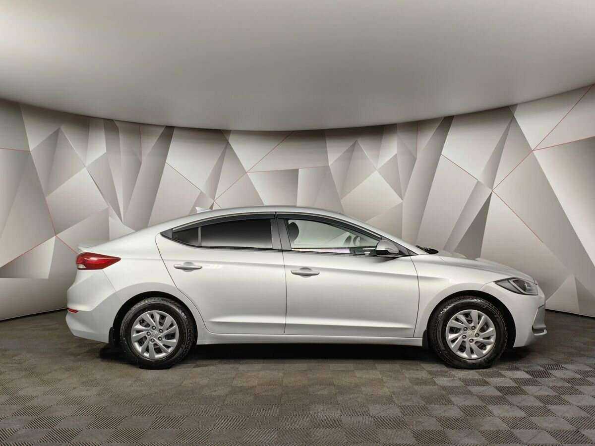 Hyundai Elantra, 2018 - Фото №4