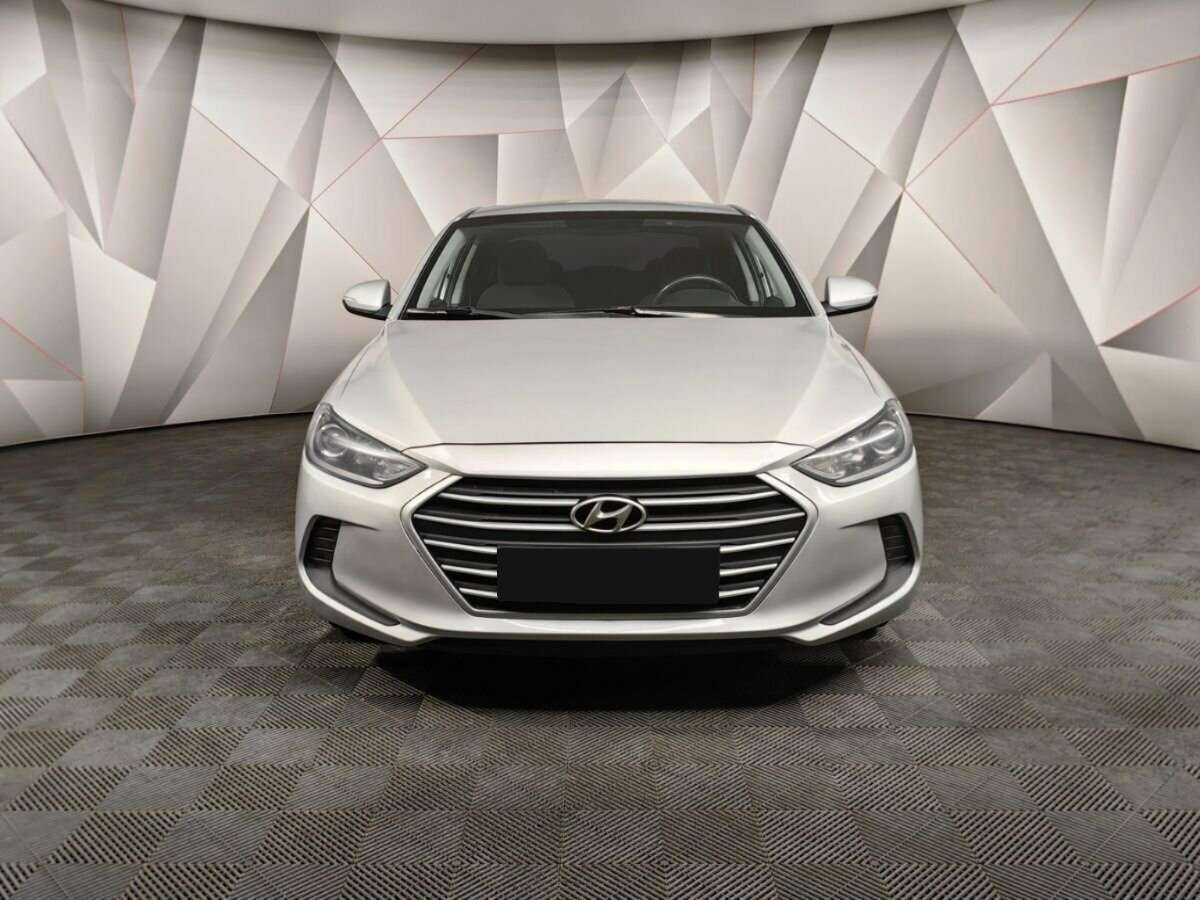 Hyundai Elantra, 2018 - Фото №5