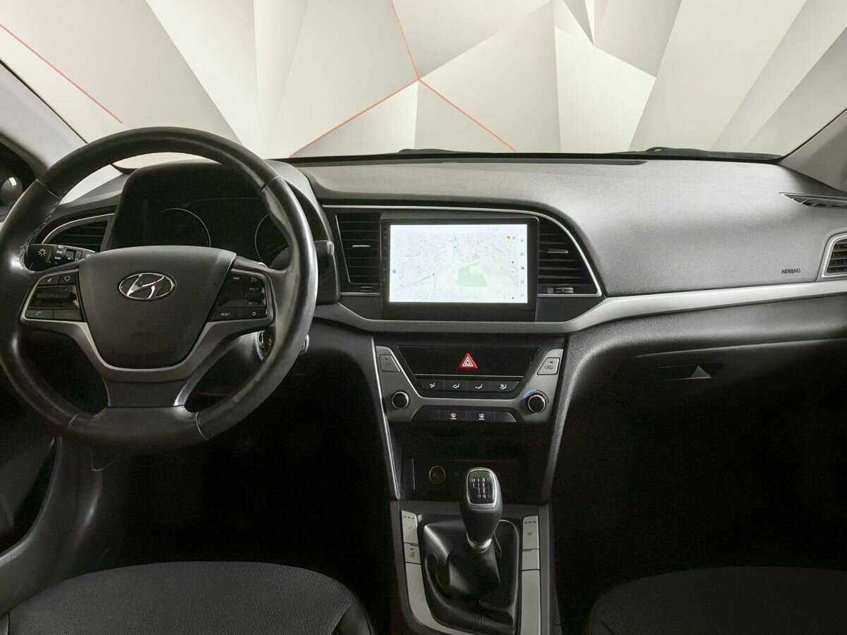 Hyundai Elantra, 2018 - Фото №8