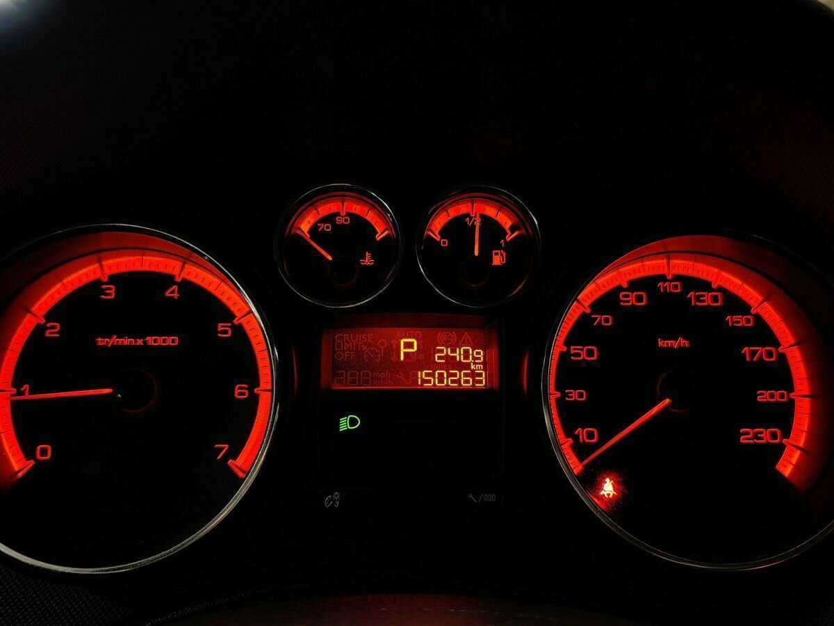 Peugeot 408, 2013 - Фото №15