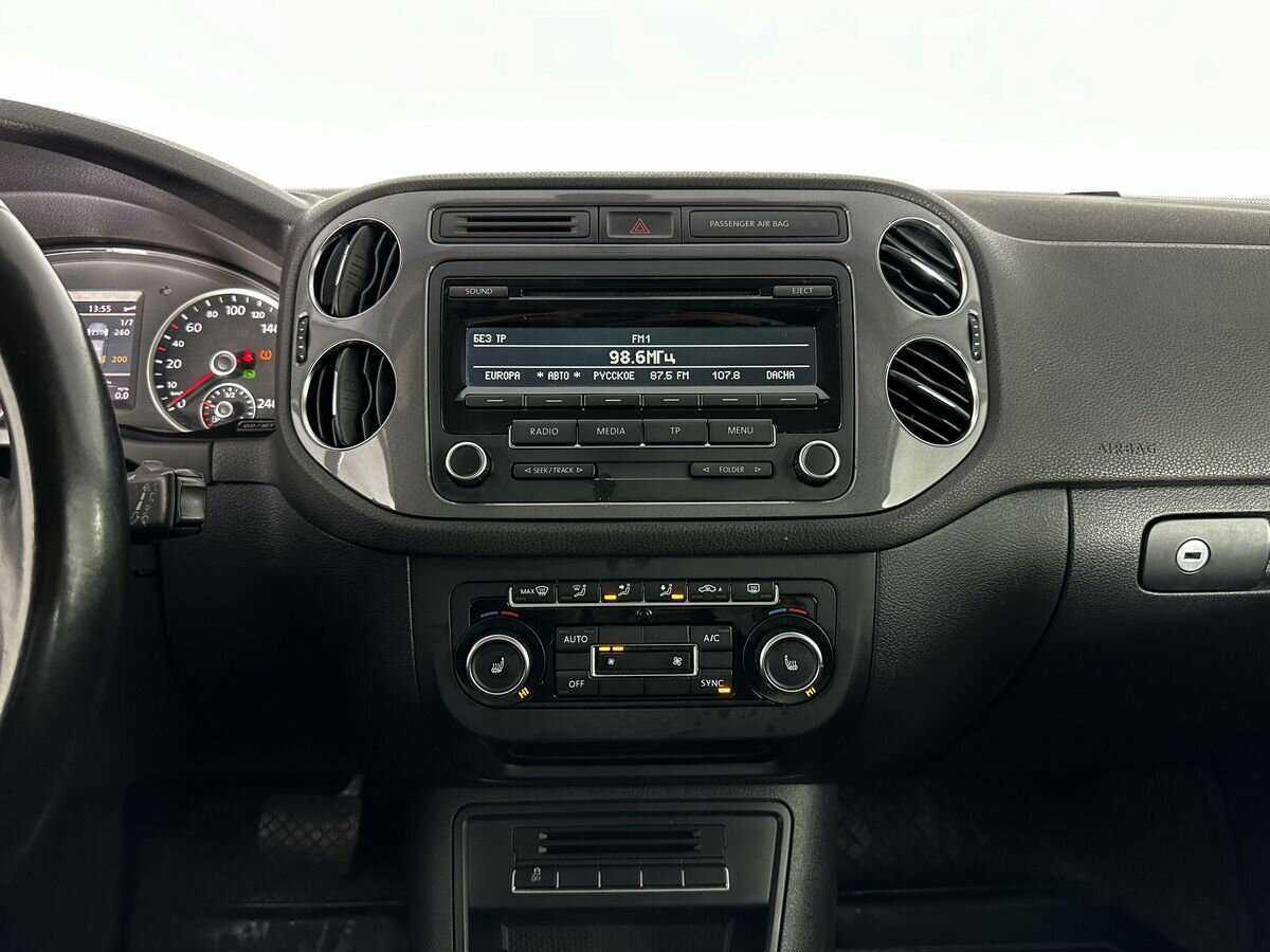 Volkswagen Tiguan, 2013 - Фото №11