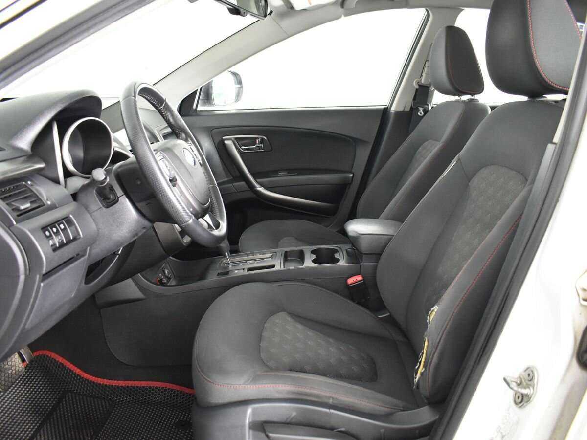 FAW Besturn X80, 2017 - Фото №9