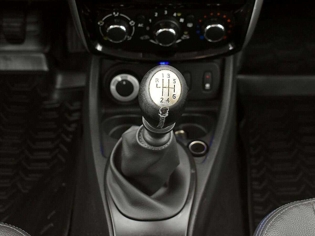 Nissan Terrano, 2014 - Фото №10