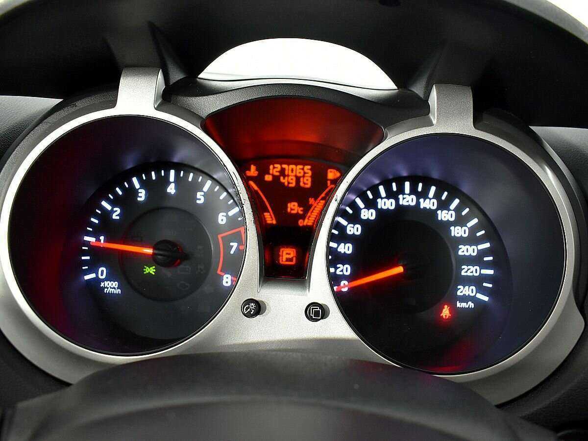 Nissan Juke, 2012 - Фото №11