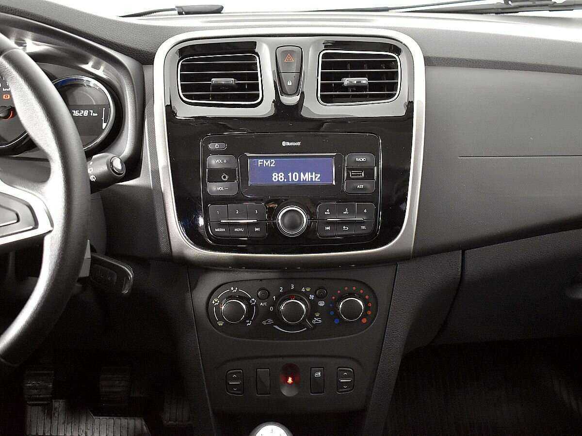 Renault Sandero, 2020 - Фото №11