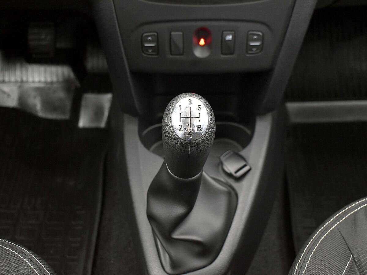 Renault Sandero, 2020 - Фото №12