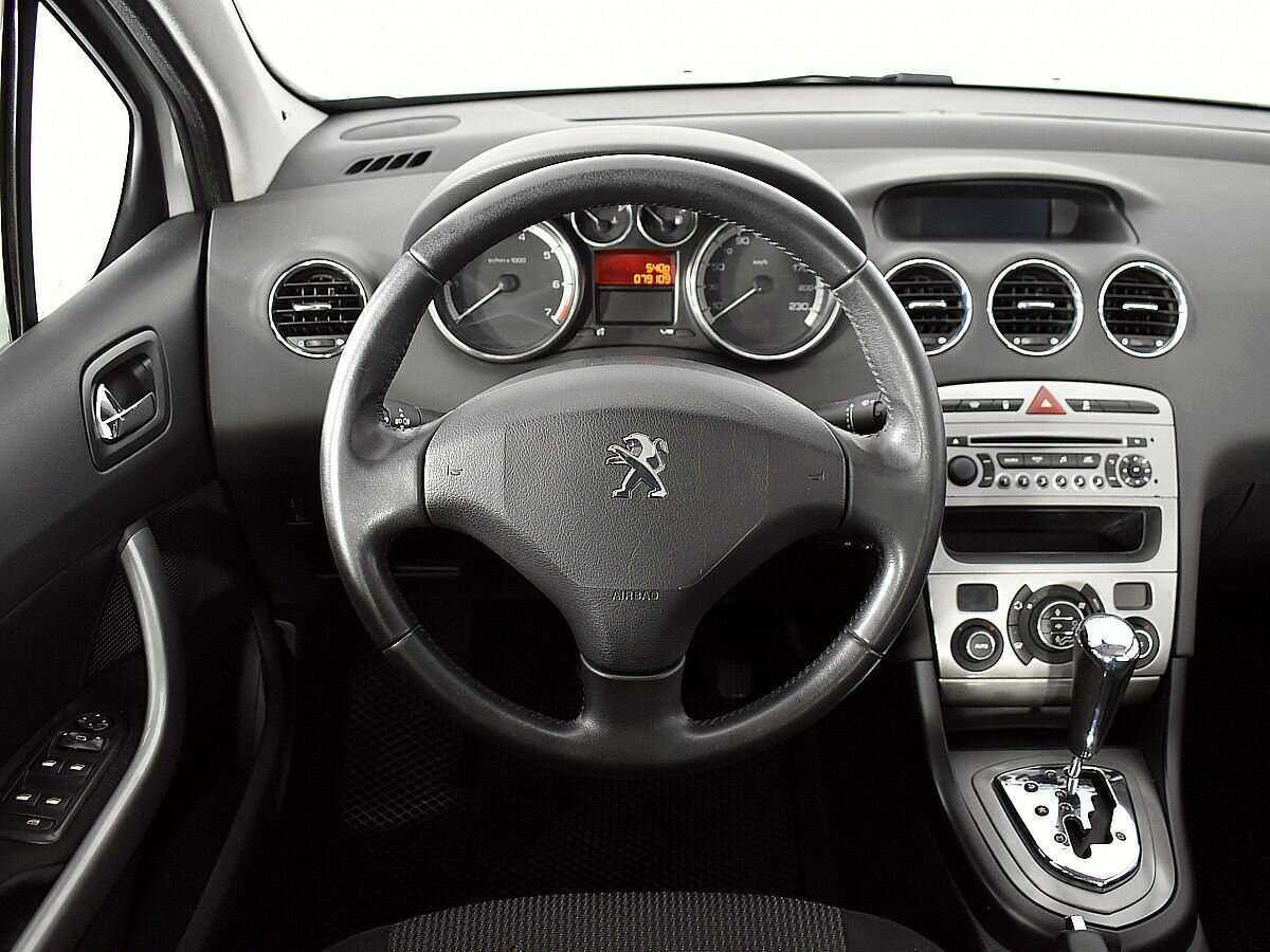 Peugeot 408, 2013 - Фото №10