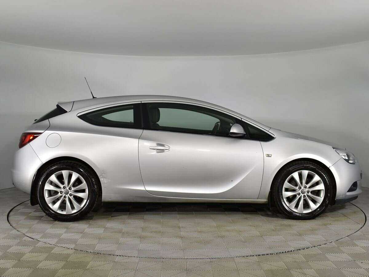 Opel Astra GTC, 2013 - Фото №4