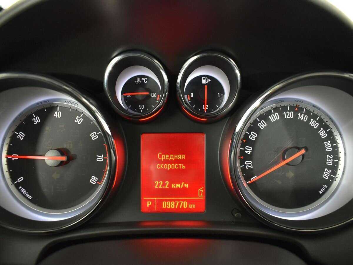 Opel Astra GTC, 2013 - Фото №10