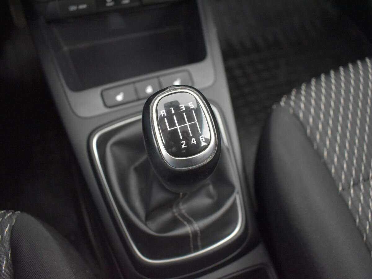 Kia Rio, 2019 - Фото №13