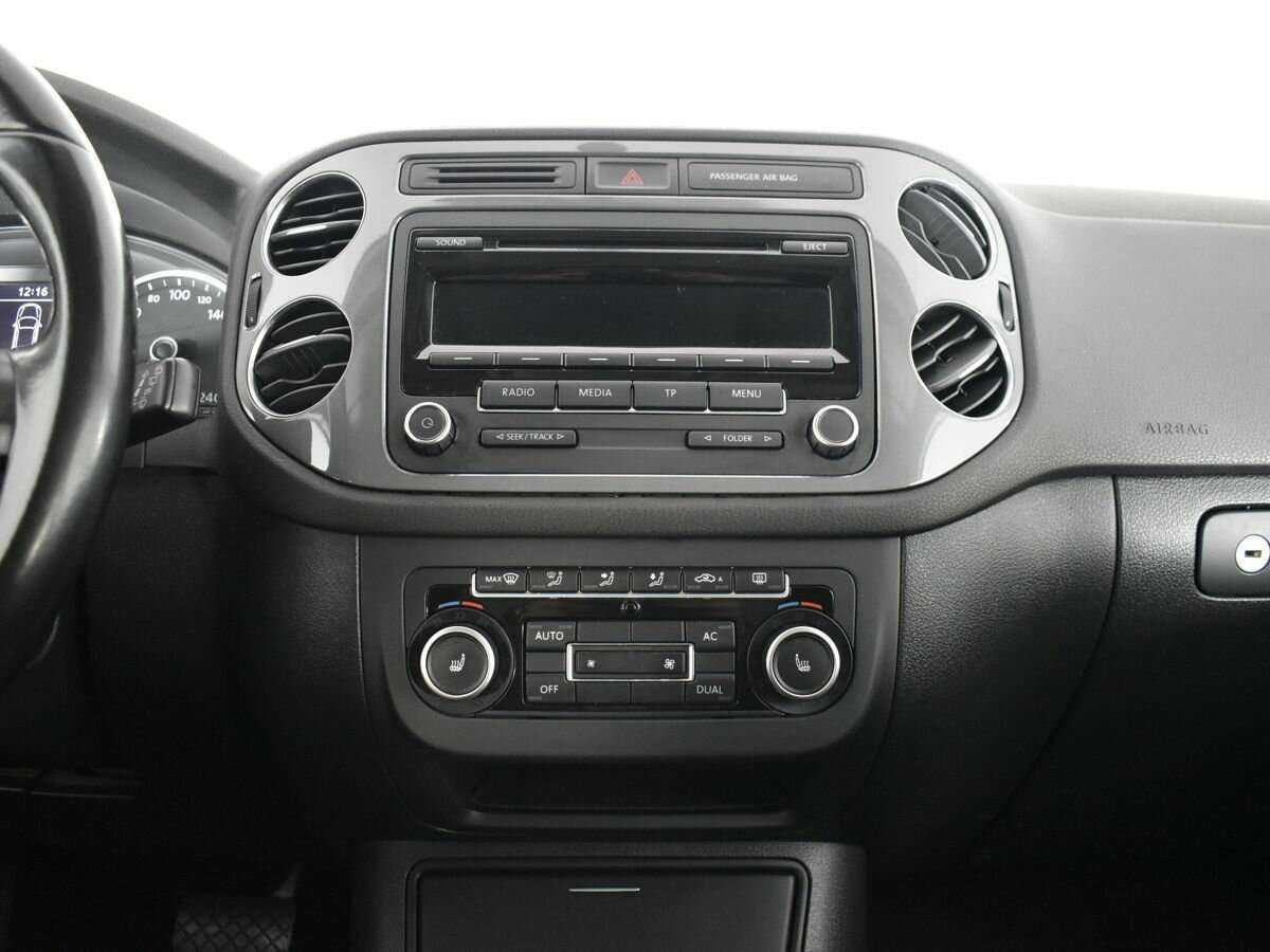 Volkswagen Tiguan, 2012 - Фото №11