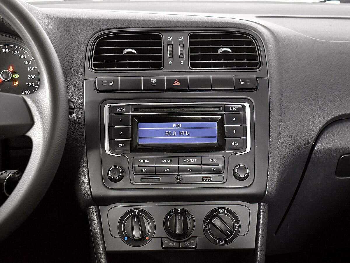 Volkswagen Polo, 2014 - Фото №10