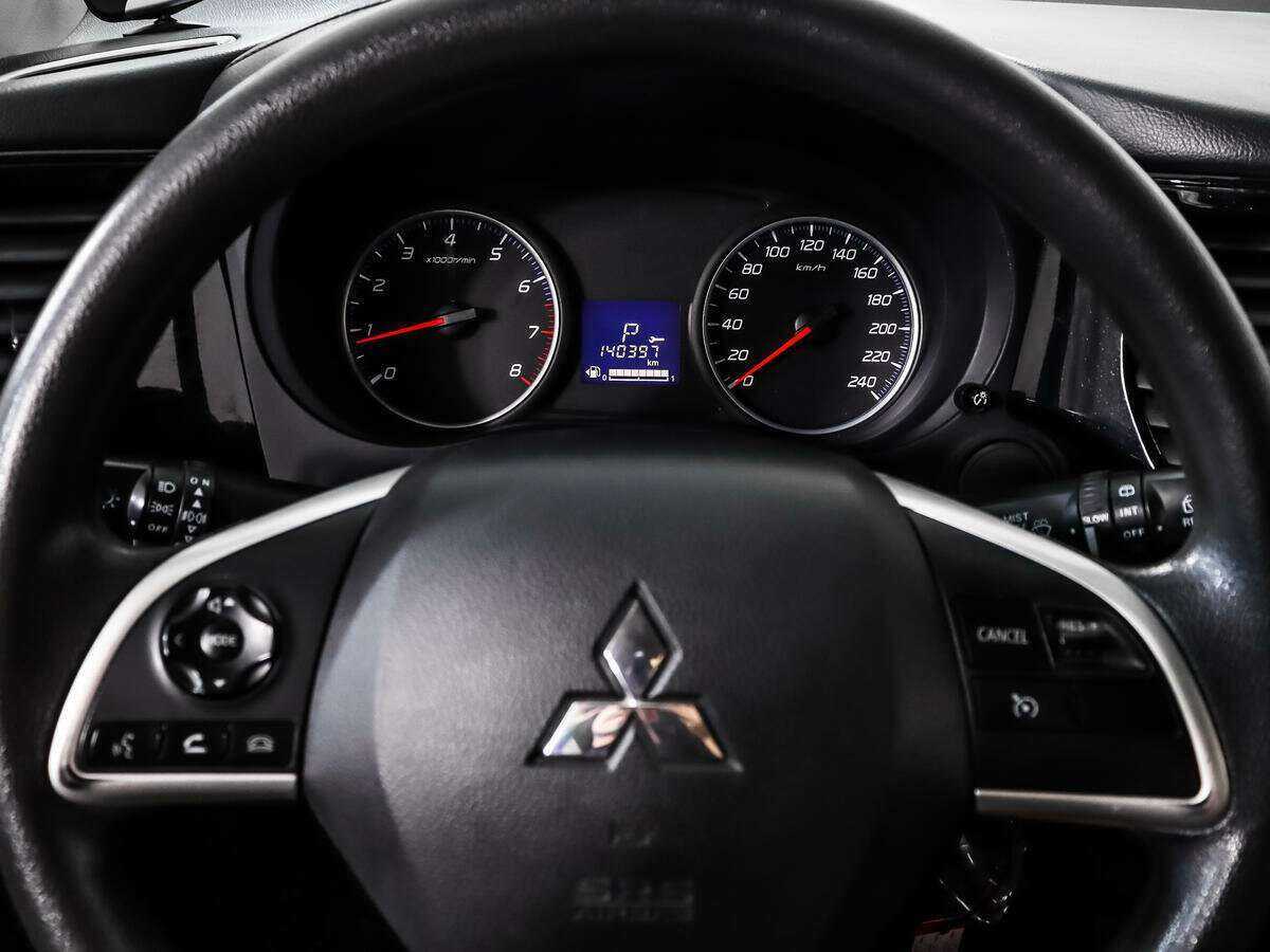 Mitsubishi Outlander, 2016 - Фото №16