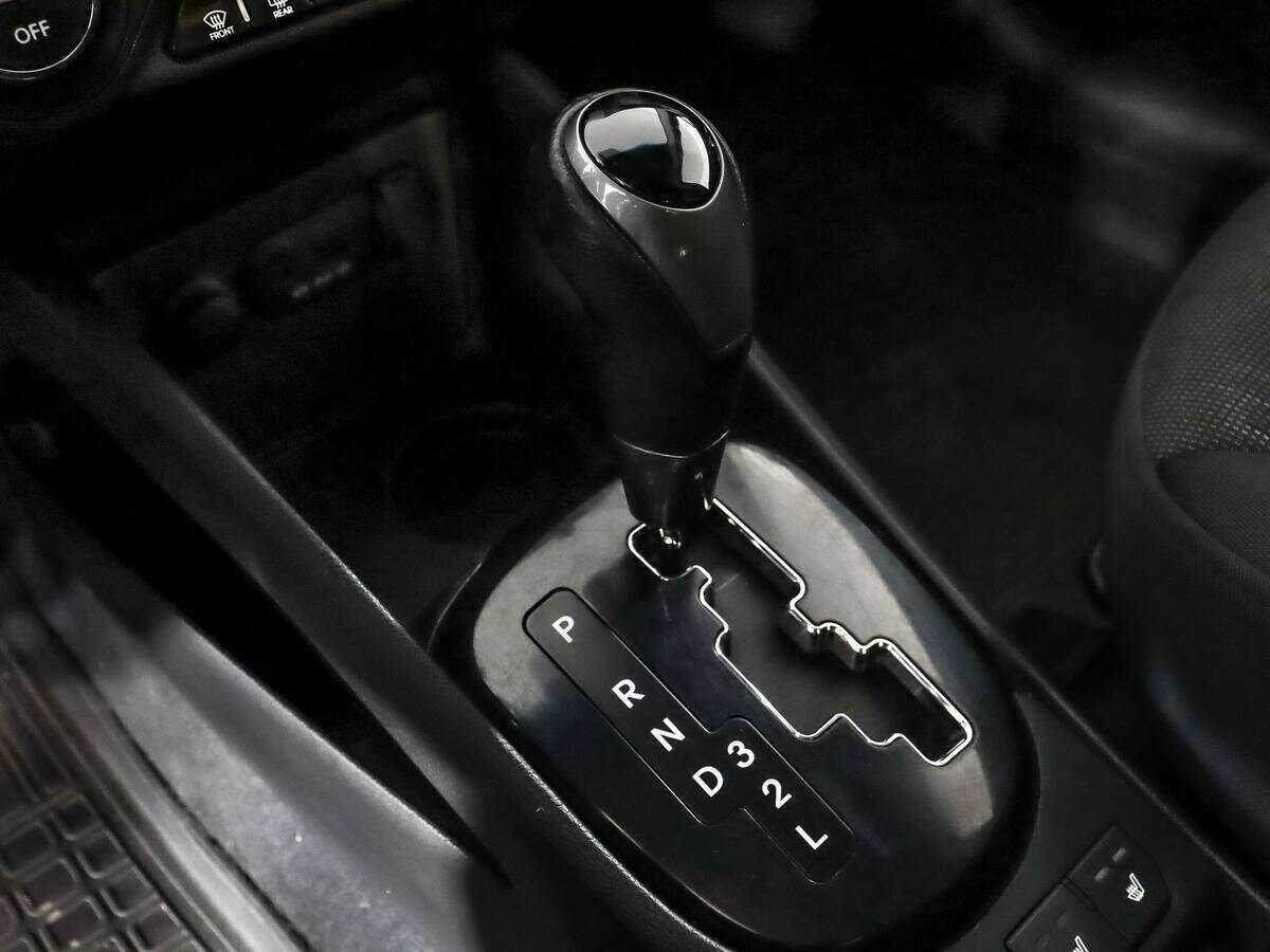 Kia Rio 4-speed, 2012 - Фото №8