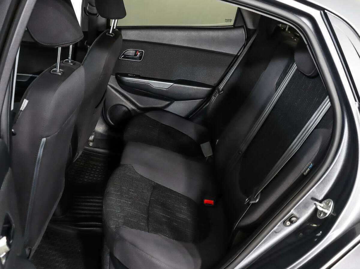 Kia Rio 4-speed, 2012 - Фото №9