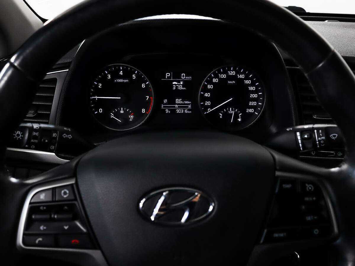 Hyundai Elantra, 2017 - Фото №15