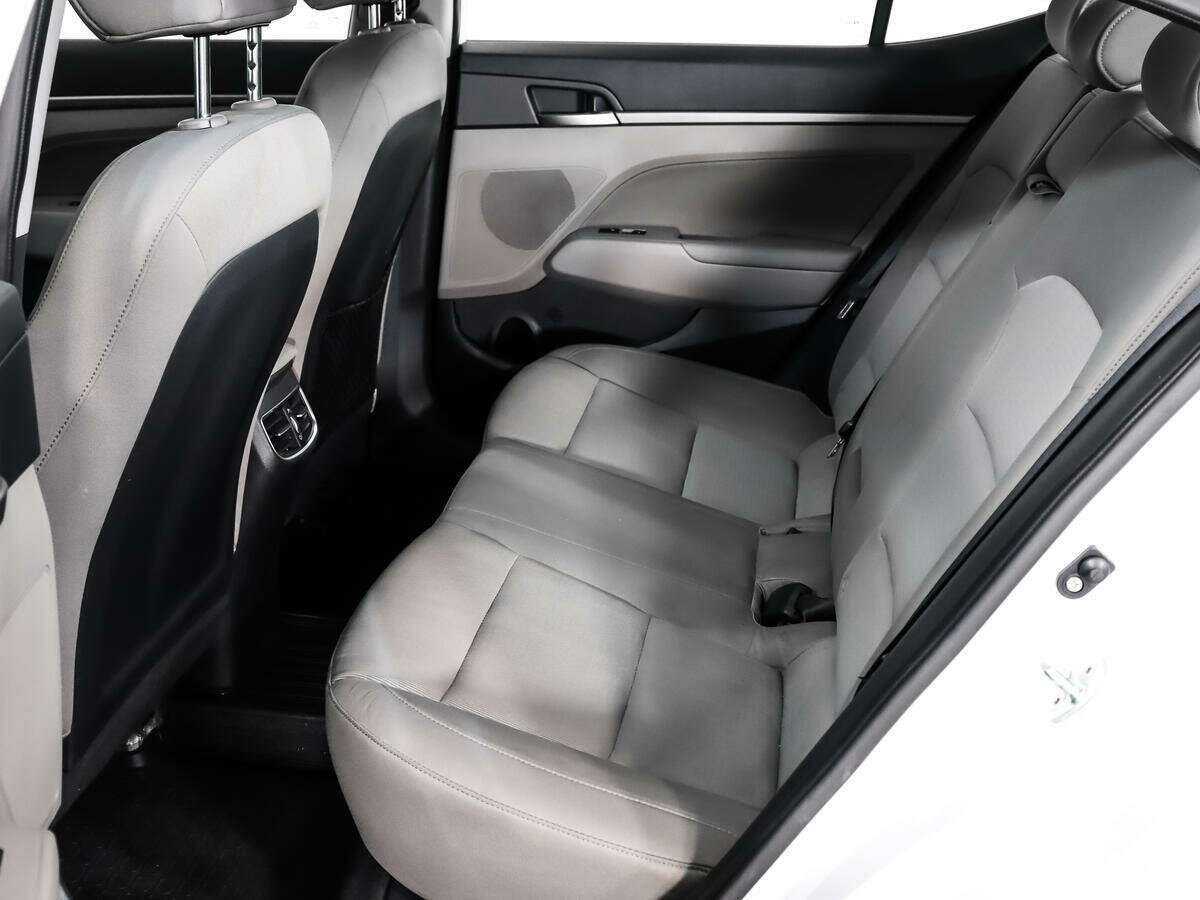 Hyundai Elantra, 2017 - Фото №9