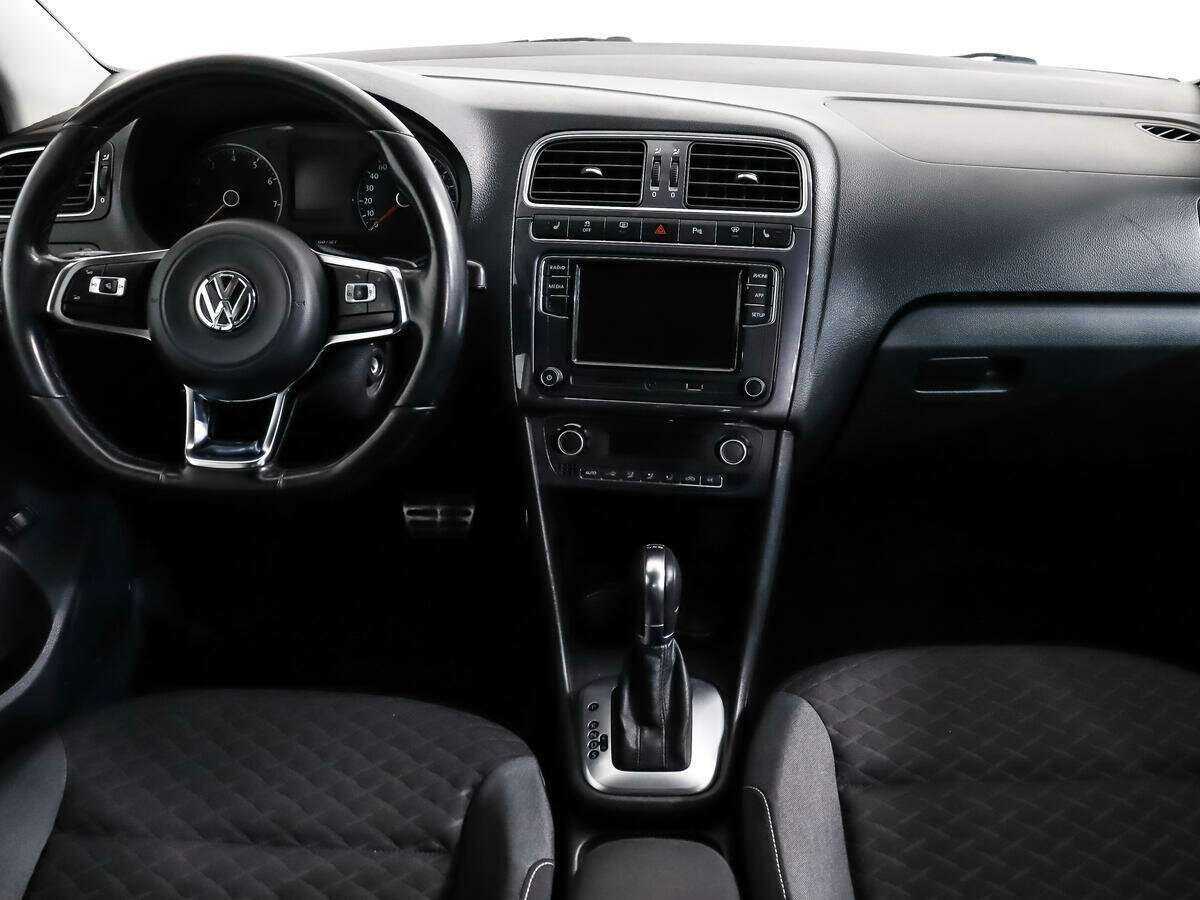 Volkswagen Polo, 2018 - Фото №11