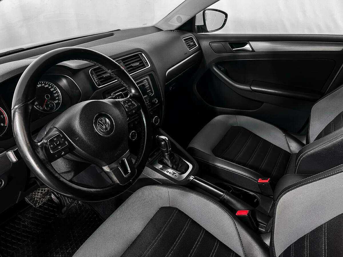 Volkswagen Jetta, 2013 - Фото №8
