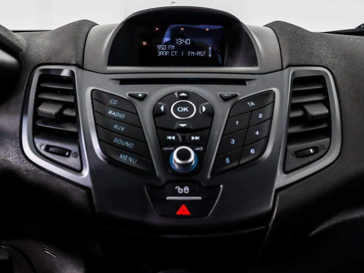 Ford Fiesta, 2015 - Фото №11