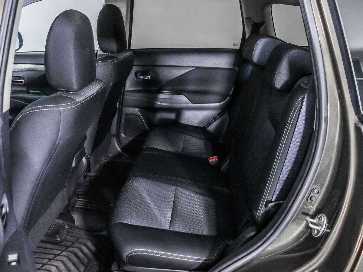 Mitsubishi Outlander, 2018 - Фото №8