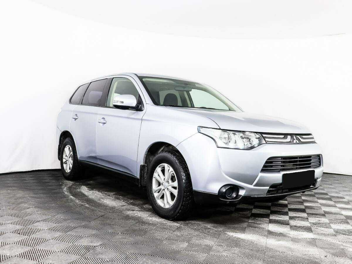 Mitsubishi Outlander, 2012 - Фото №2