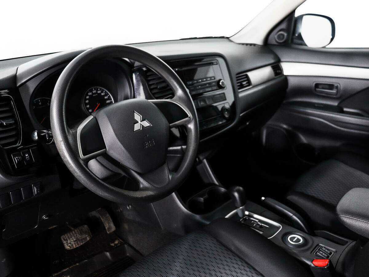 Mitsubishi Outlander, 2012 - Фото №8