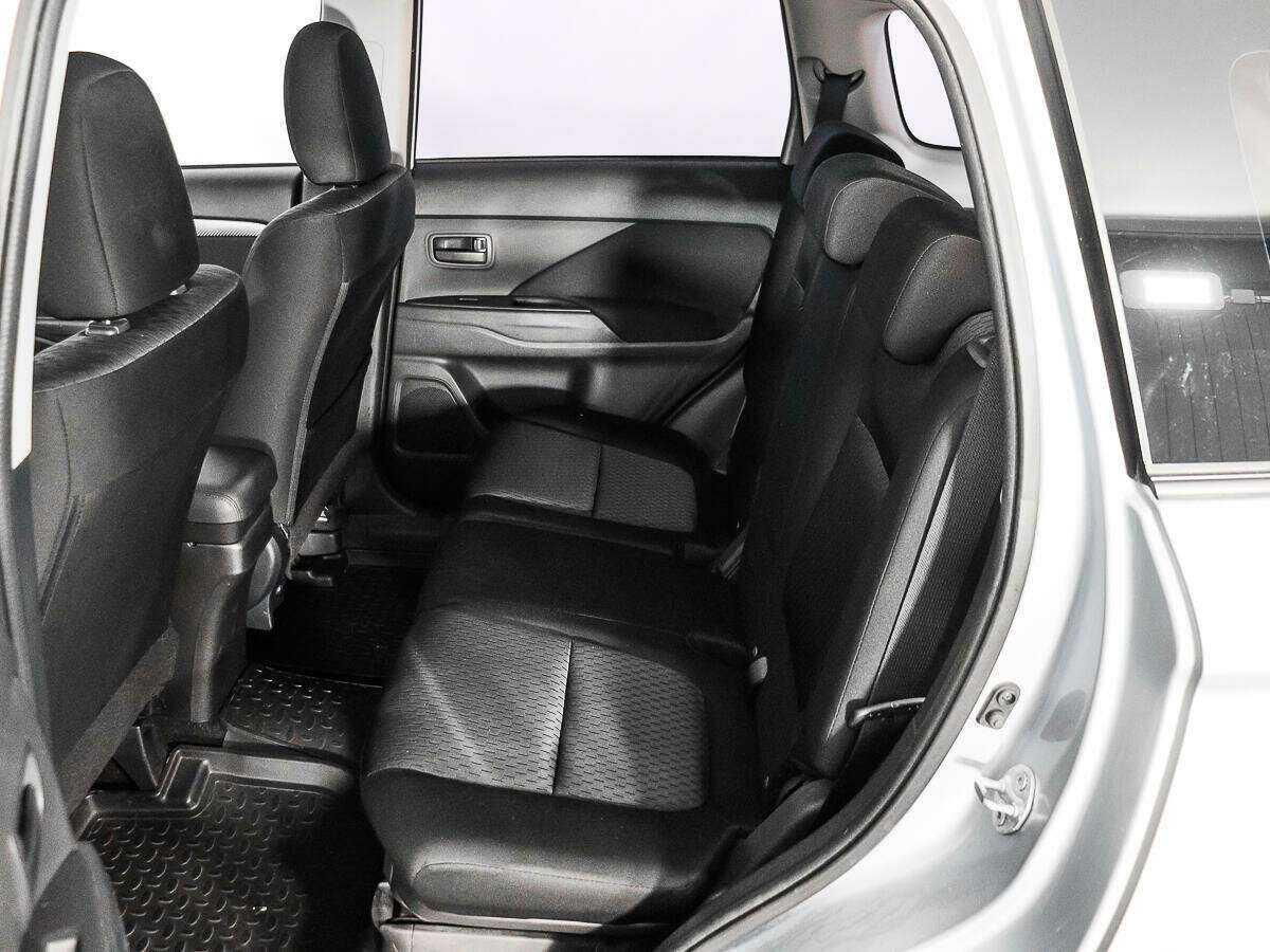 Mitsubishi Outlander, 2012 - Фото №9