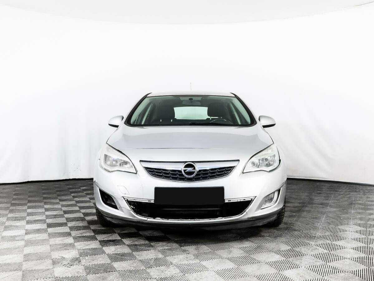 Opel Astra, 2012 - Фото №1