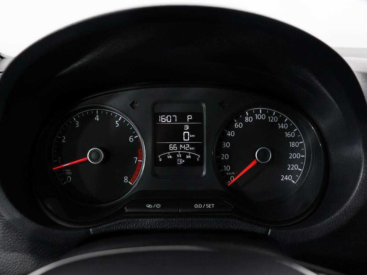 Volkswagen Polo, 2019 - Фото №10