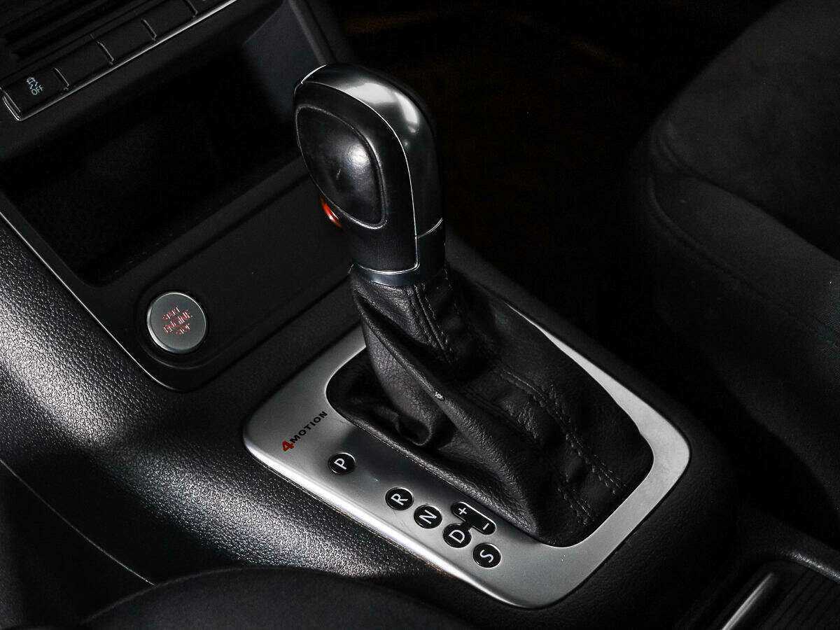 Volkswagen Tiguan, 2015 - Фото №9