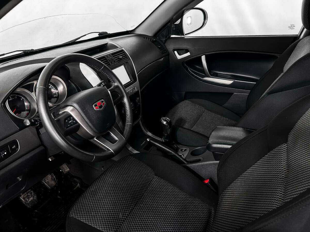 Geely Emgrand X7, 2015 - Фото №8