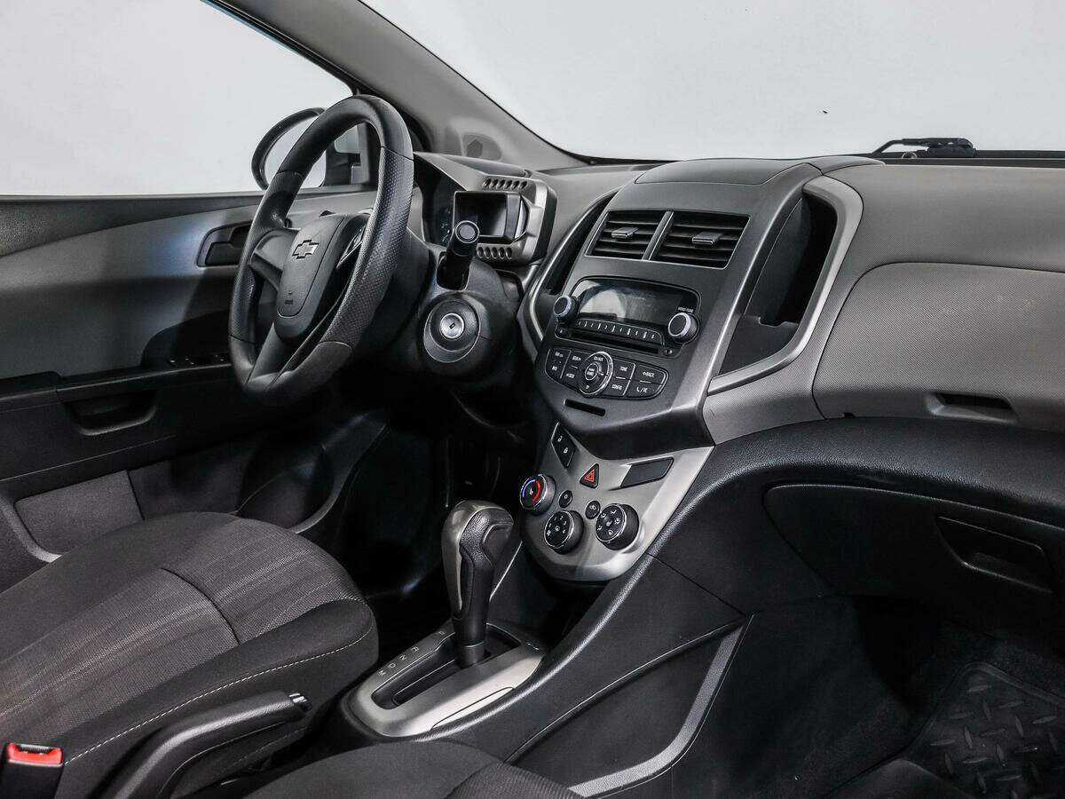 Chevrolet Aveo, 2013 - Фото №10