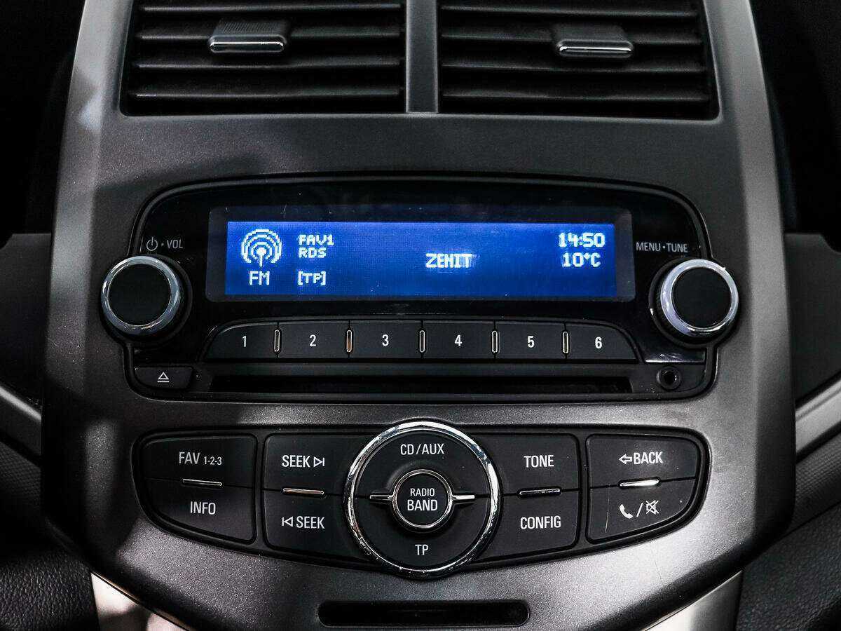 Chevrolet Aveo, 2013 - Фото №12