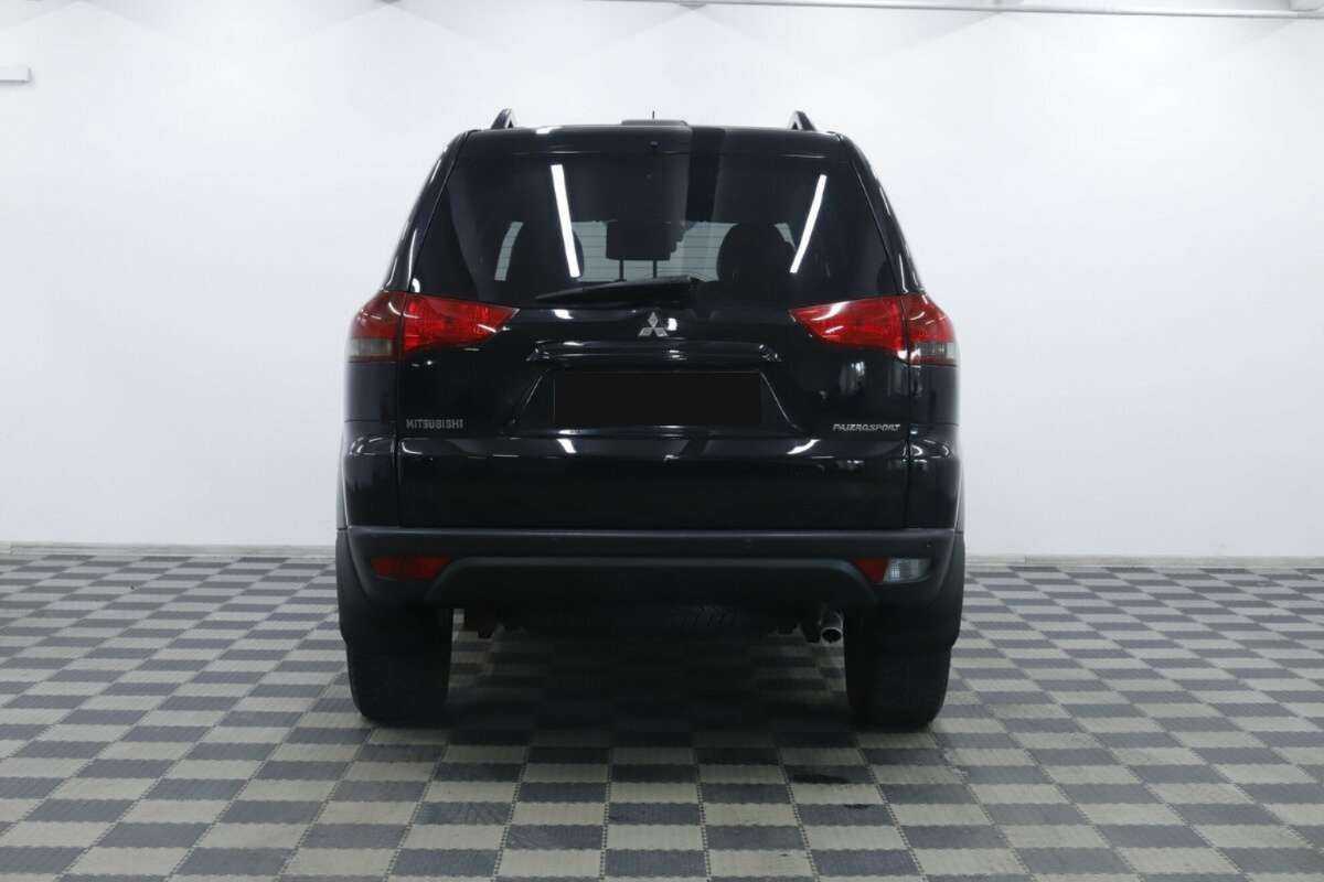 Mitsubishi Pajero Sport, 2015 - Фото №4