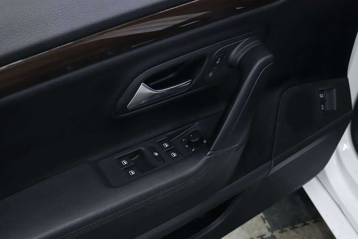 Volkswagen Passat CC, 2012 - Фото №9