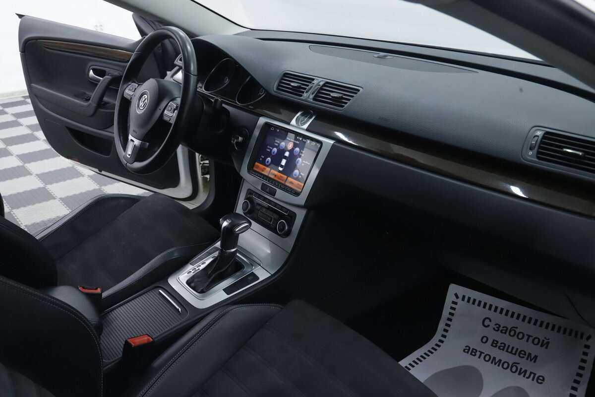 Volkswagen Passat CC, 2012 - Фото №15