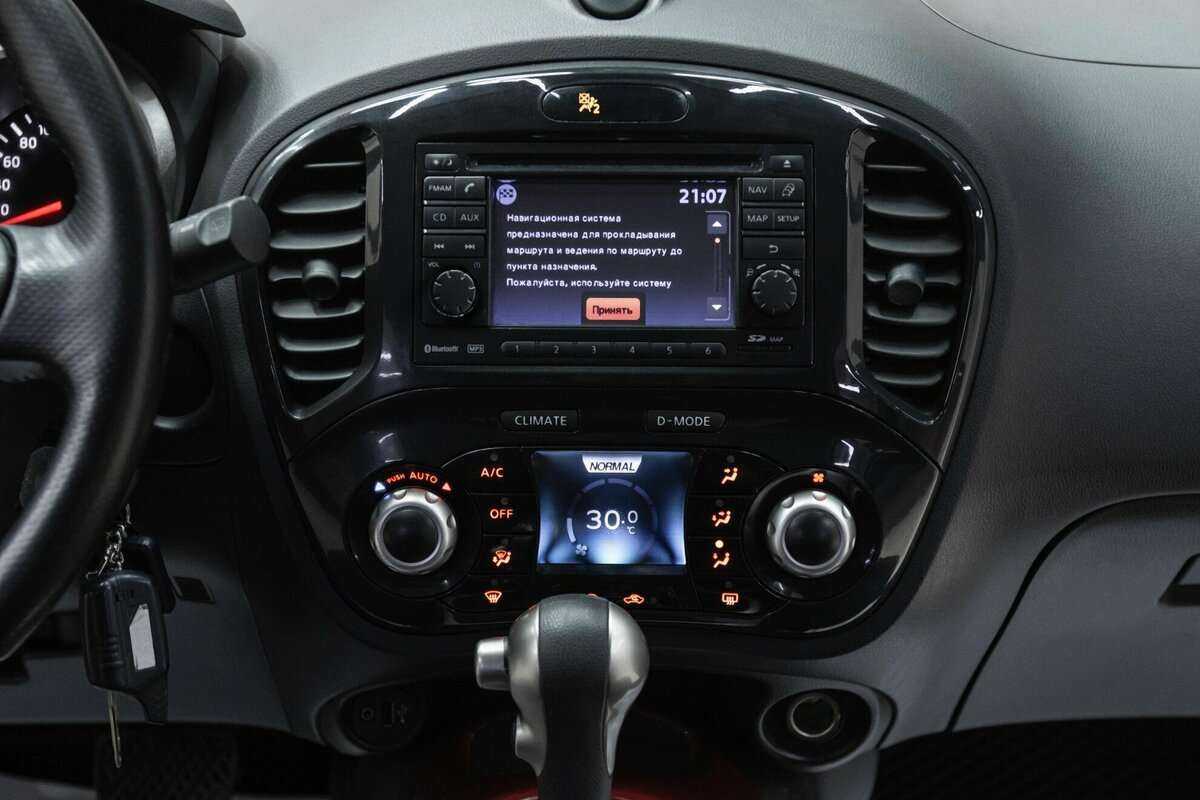 Nissan Juke, 2012 - Фото №9