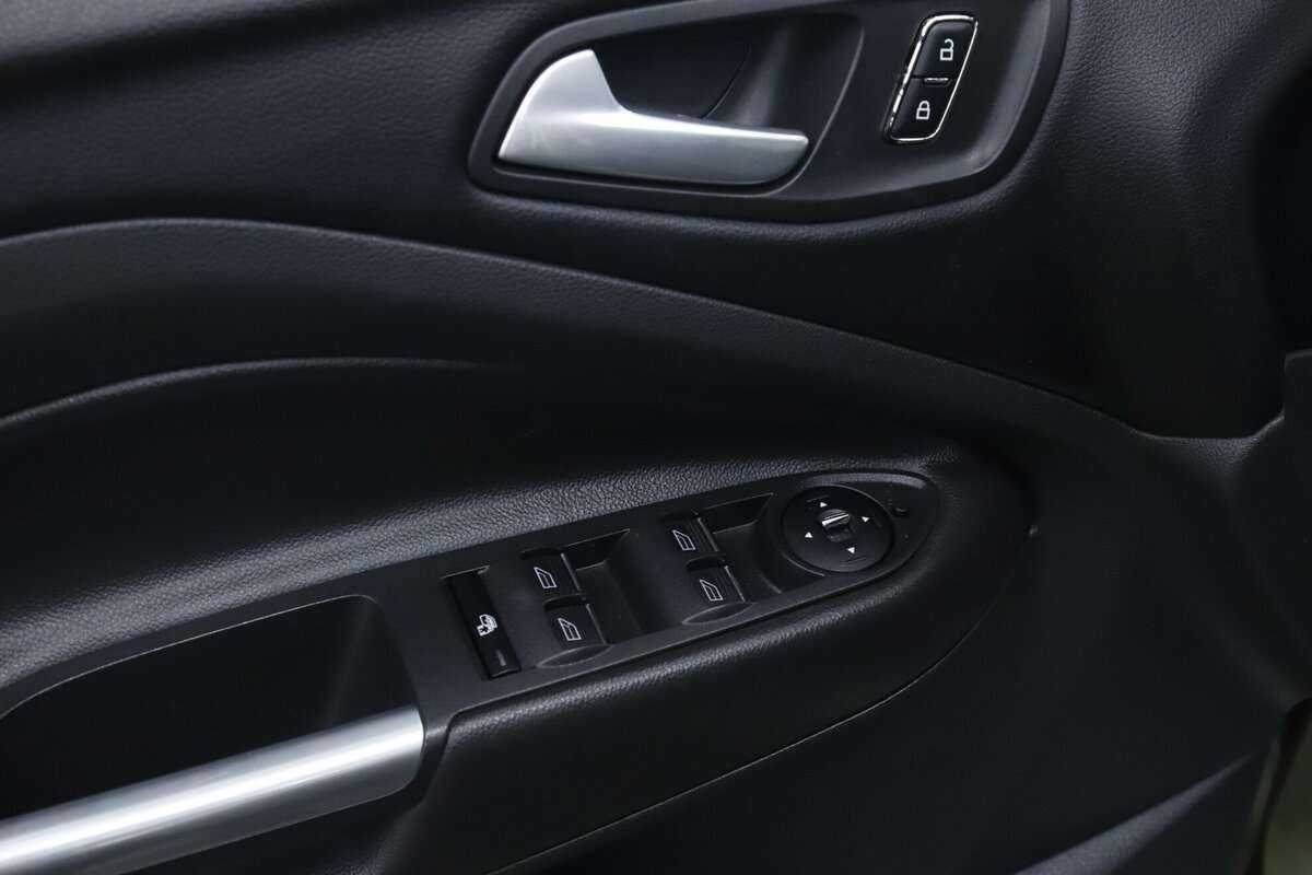 Ford Kuga, 2016 - Фото №10