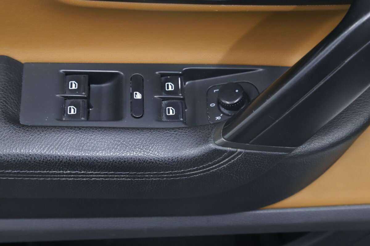 Volkswagen Passat CC, 2013 - Фото №7