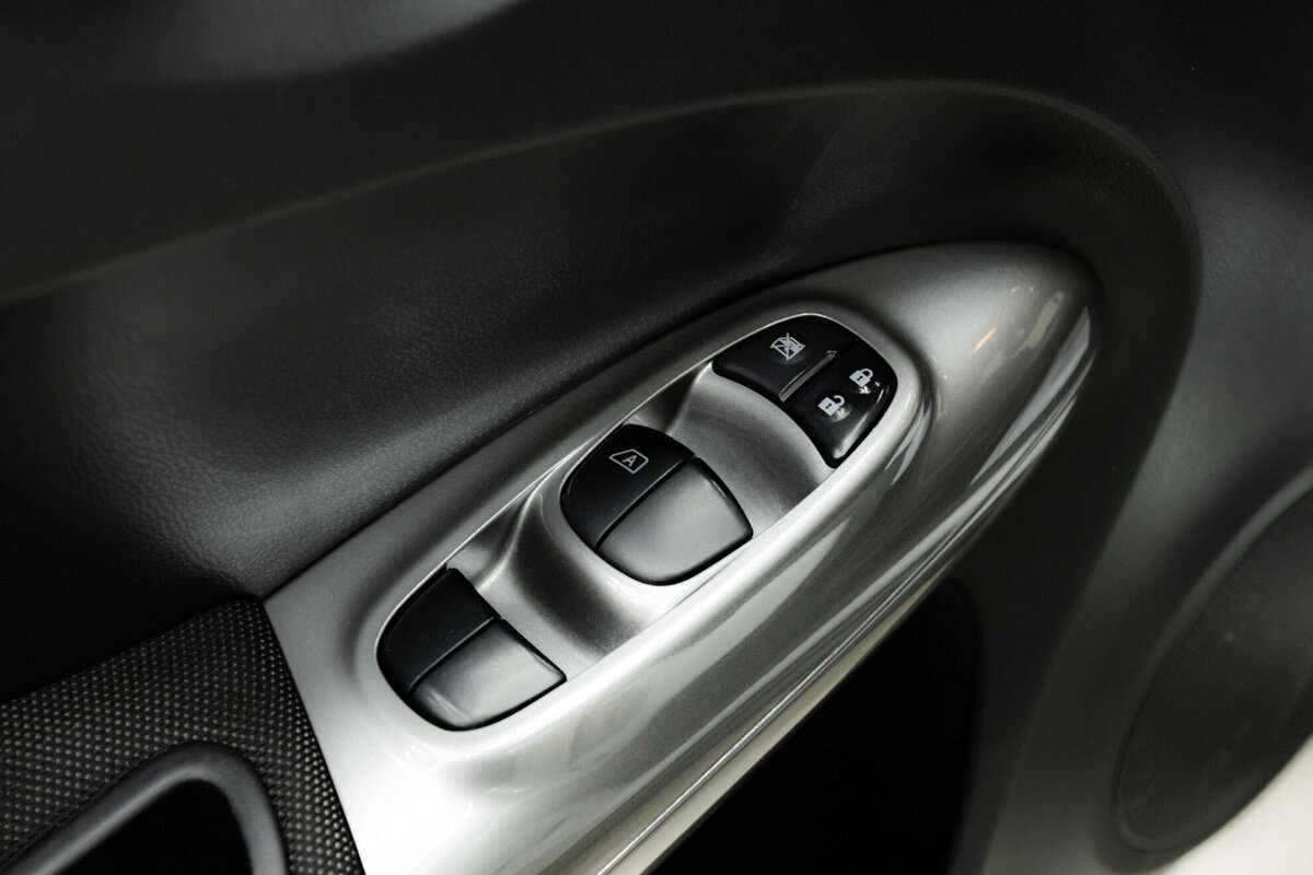 Nissan Juke, 2014 - Фото №12