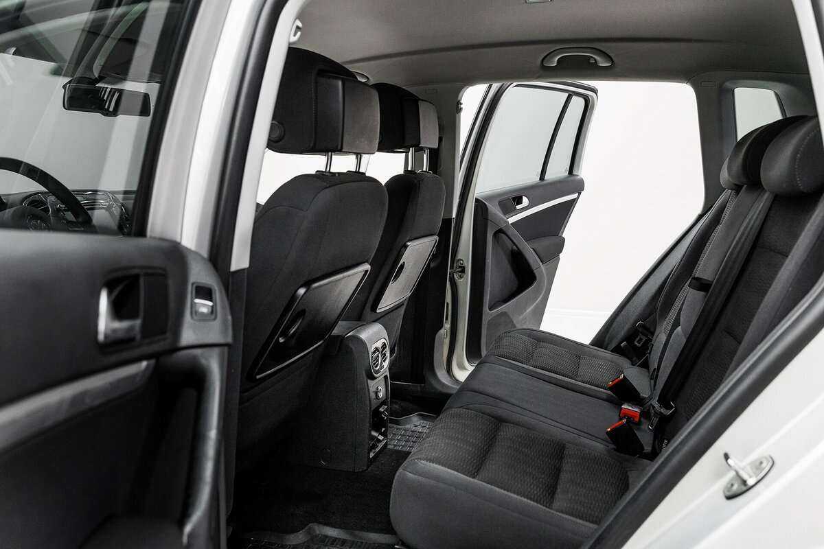 Volkswagen Tiguan, 2012 - Фото №13