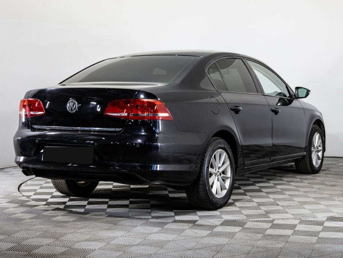 Volkswagen Passat, 2013 - Фото №3