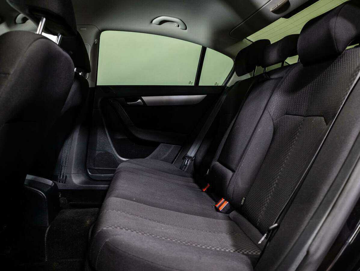 Volkswagen Passat, 2013 - Фото №7