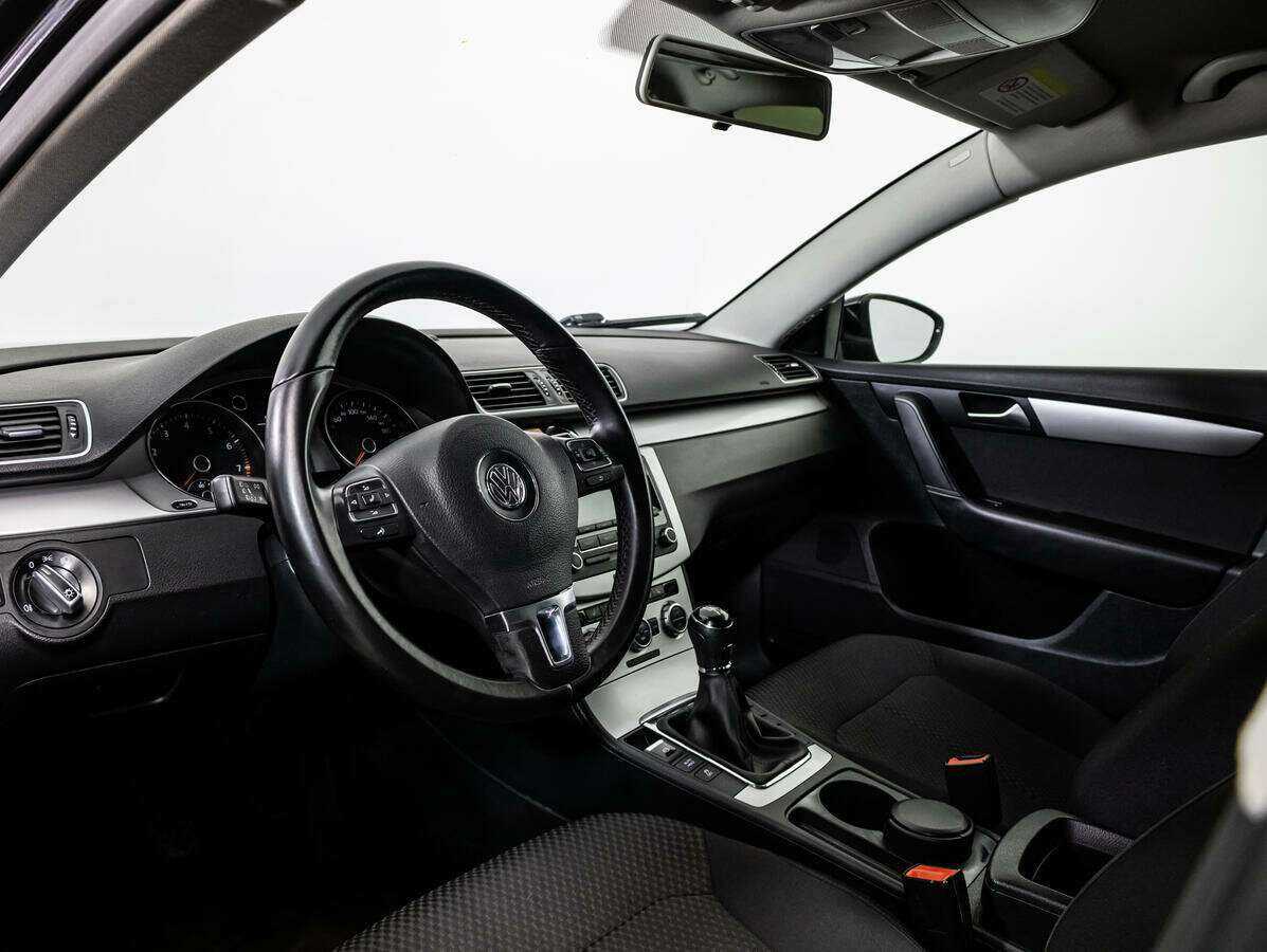 Volkswagen Passat, 2013 - Фото №8