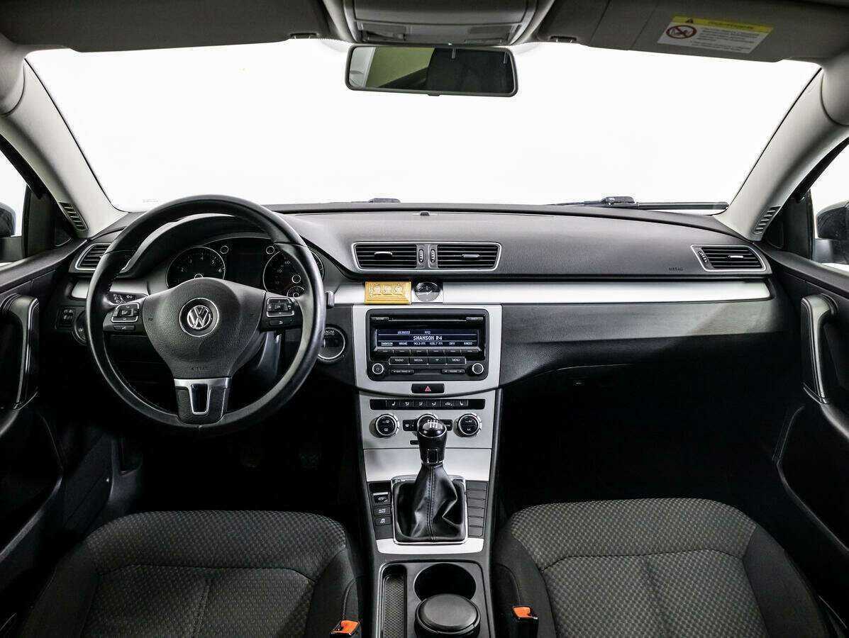 Volkswagen Passat, 2013 - Фото №10