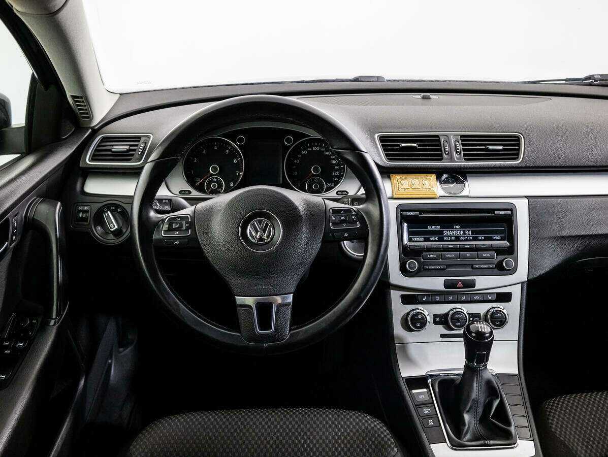Volkswagen Passat, 2013 - Фото №11