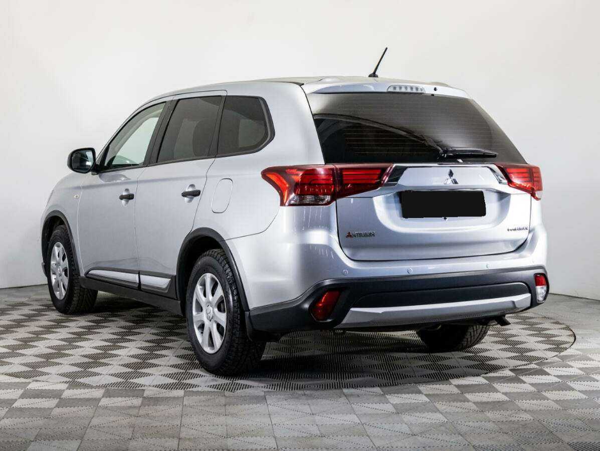 Mitsubishi Outlander, 2015 - Фото №6