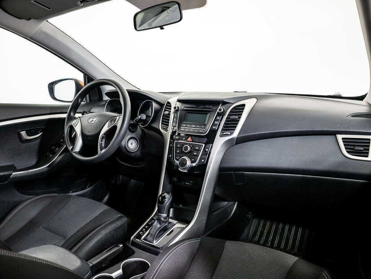 Hyundai i30, 2016 - Фото №8